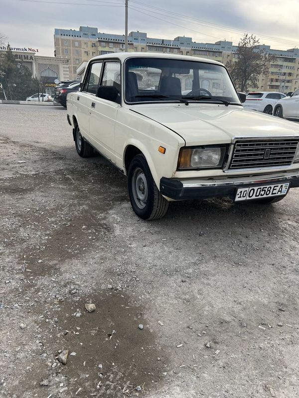 vaz 2107 srochna sotiladi