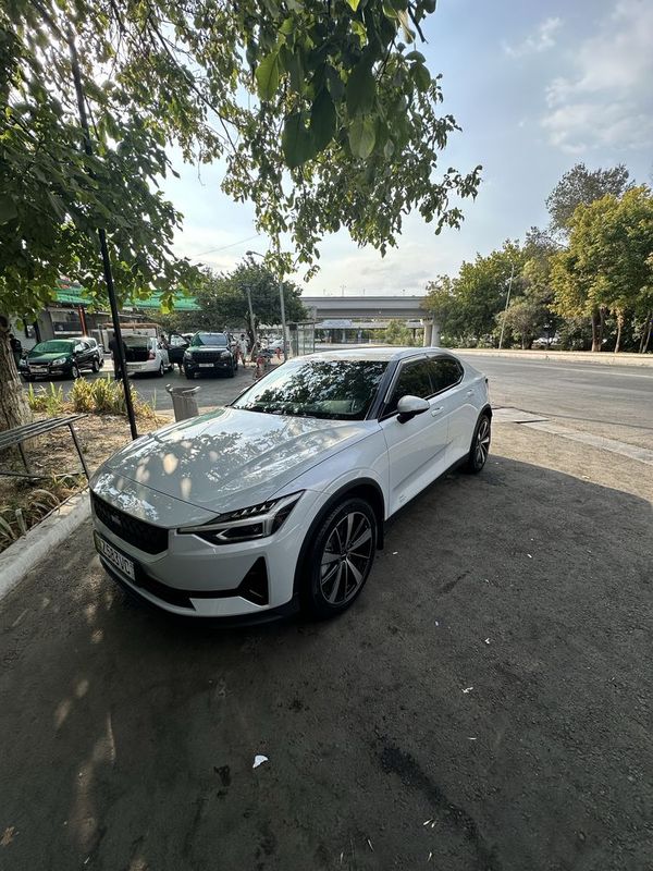 Срочно Polestar 2 / 8000 пробег