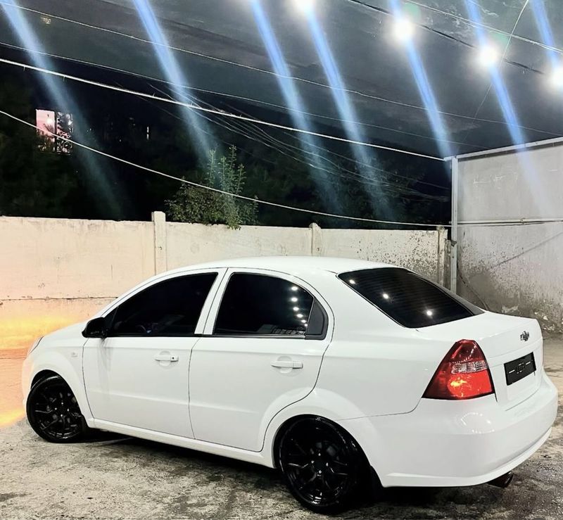 Chevrolet nexia 3