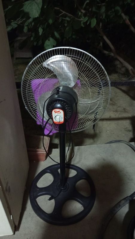 Ventilyator sotiladi Ventilyator sotiladi