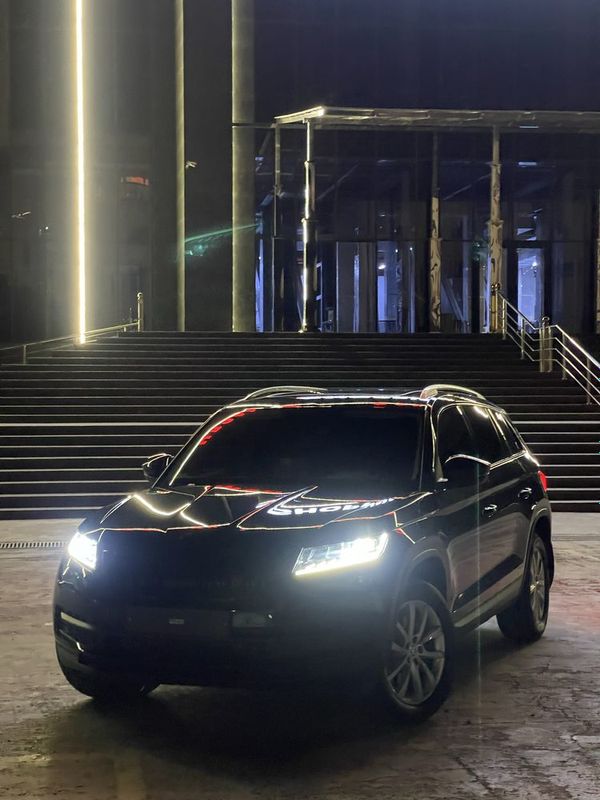 skoda kadiaq style 2021 black skoda kadiaq style 2021 black