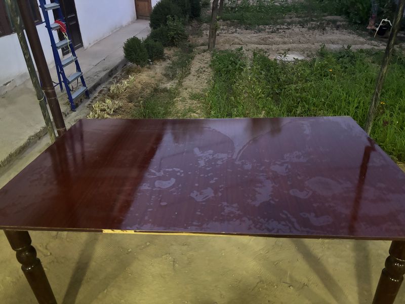 Продам стол и стулья.!