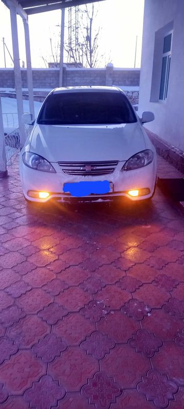 Chevrolet Gentra yaxshi malibu 1 bulsa barter bor usti gaplashiladi