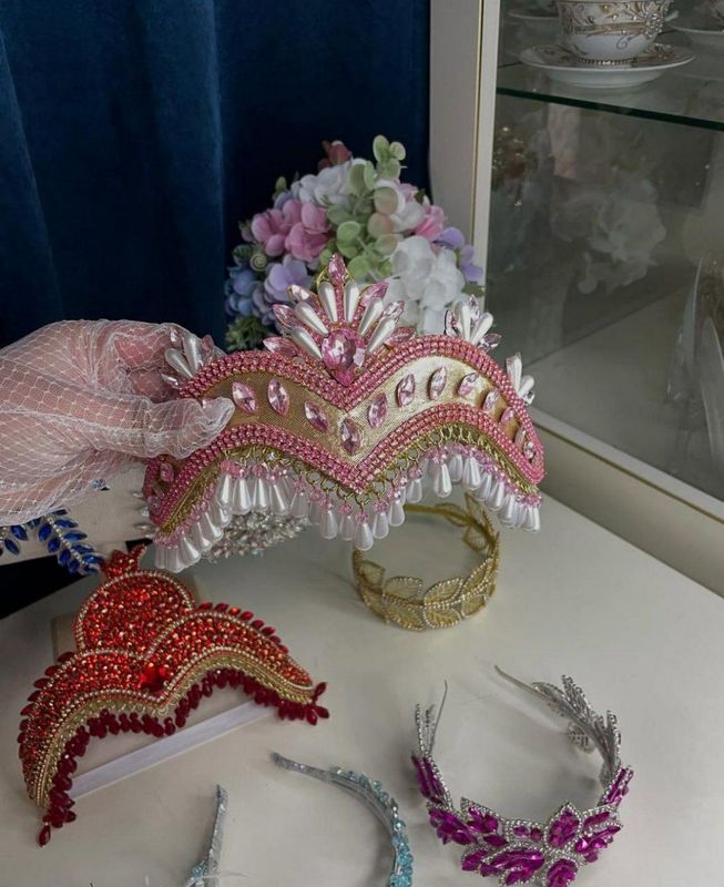 Diadema Tilaqoshlar