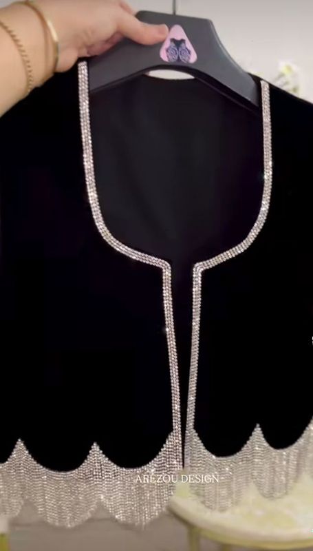 Elegance sarpi nimcha