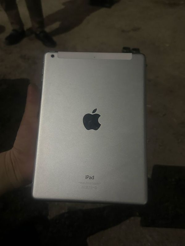 ipad aim. 64 gb oladiganla srochna chiqsin bunaqa imkoniyat bumedi lek ipad aim. 64 gb oladiganla srochna chiqsin bunaqa imkoniyat bumedi lek