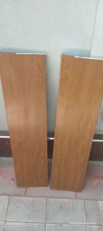 Пластиковый подоколник размером 103×25 цветь золотой дуб. Пластиковый подоколник размером 103×25 цветь золотой дуб.