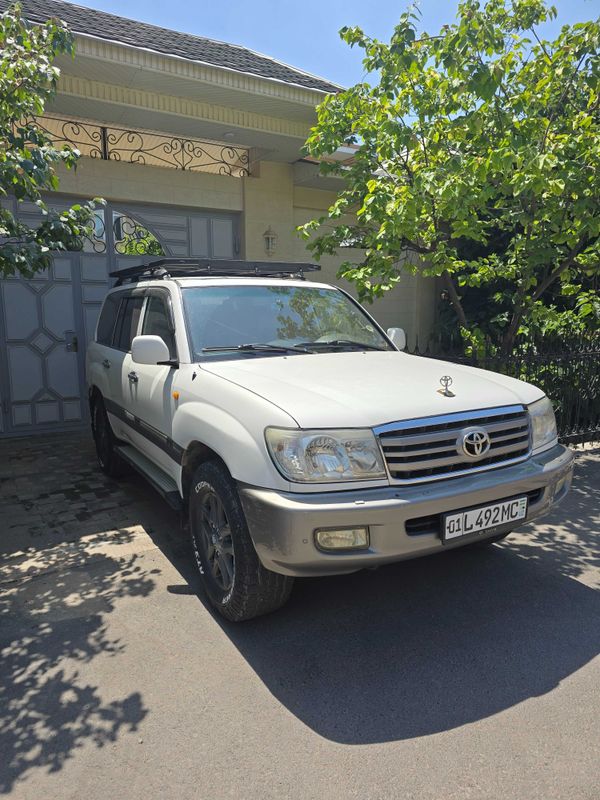 Toyota Land Cruiser 100, 2006 год Toyota Land Cruiser 100, 2006 год