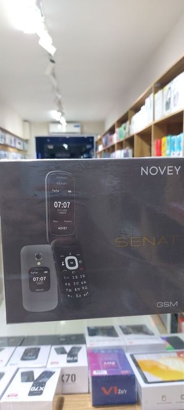 Novey Senat GSM Rom32mb Novey Senat GSM Rom32mb