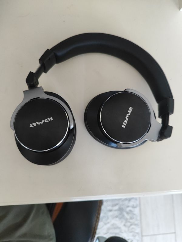 Awei A710 BL наушники полноразмерные с активным шумодавом Awei A710 BL наушники полноразмерные с активным шумодавом