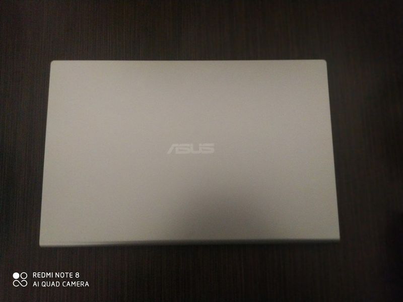 Asus notbuk yangi karobka dakument core 5