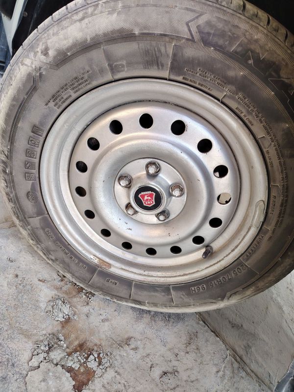 Volga diskaga kalpak sotiladi 4ta yaxshi holatda