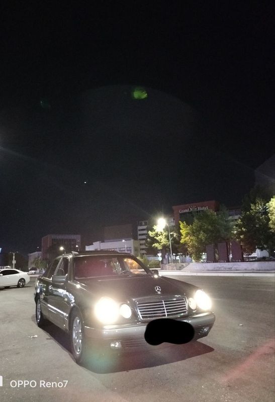 мерс 210 сотилади 6000$ мерс 210 сотилади 6000$