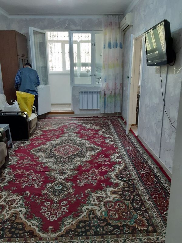Чиланзар 8кв Аренда 2/1/4 Ровд олдида Чиланзар 8кв Аренда 2/1/4 Ровд олдида