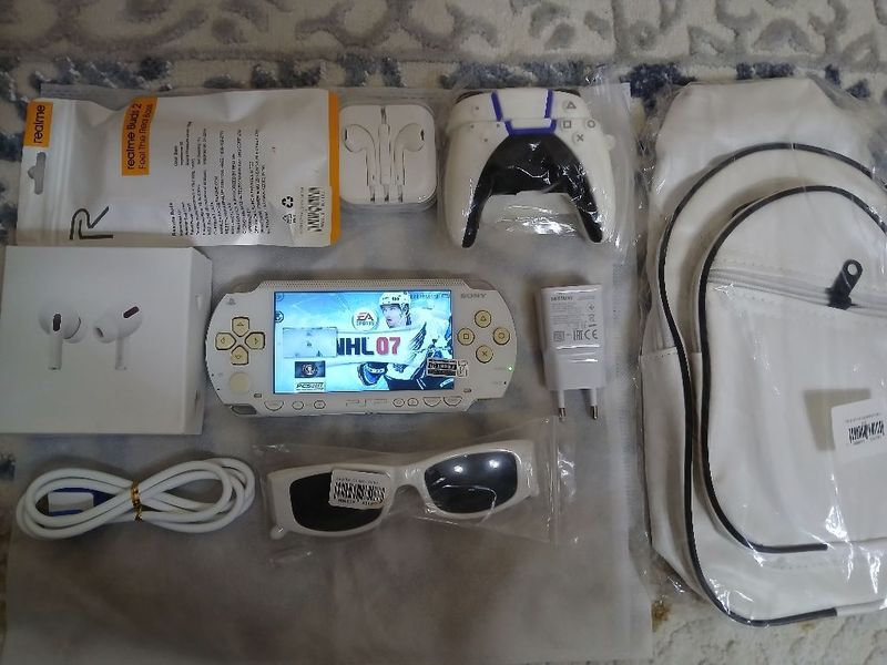 Assalom alekum Psp sotiladi Original Psp Fat White Oq Rang Assalom alekum Psp sotiladi Original Psp Fat White Oq Rang