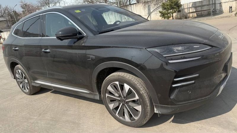 BYD Champion SMART 2025 yil 605 zapas hod natarus BYD Champion SMART 2025 yil 605 zapas hod natarus
