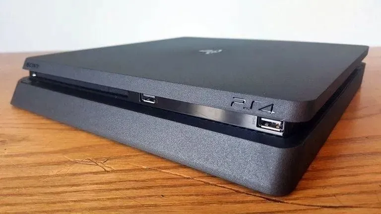 Playstation 4 slim 1TB
