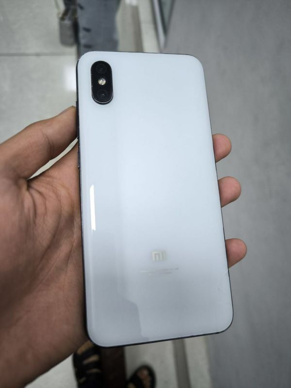 Xiaomi mi 8 flagman Xiaomi mi 8 flagman