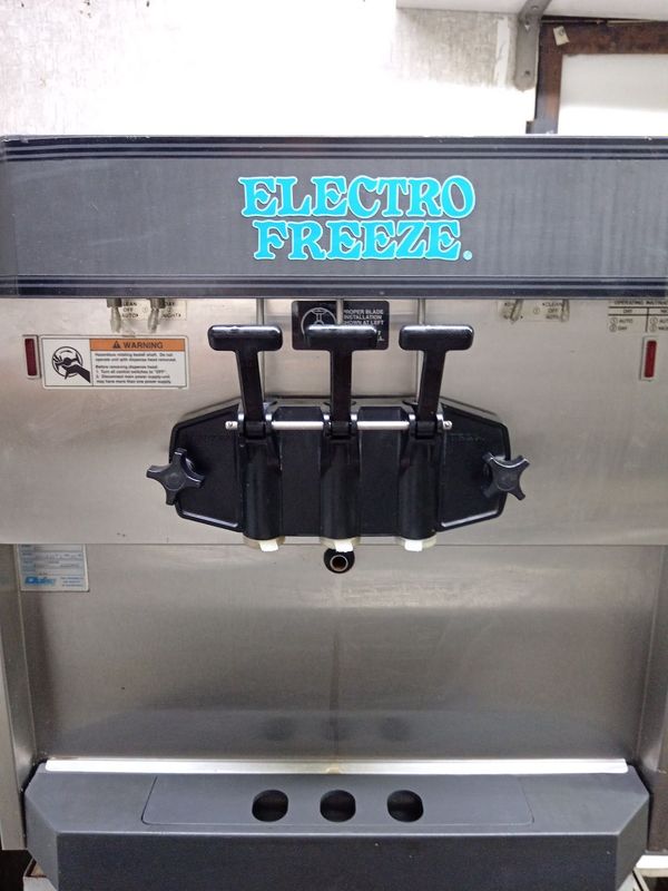 Muzqaymoq aparat ELECTRO FREEZE cs2 amerikanskiy