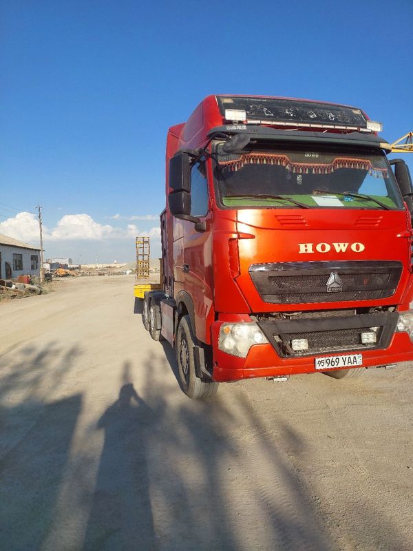 HOWO T7 трал sotiladi HOWO T7 трал sotiladi