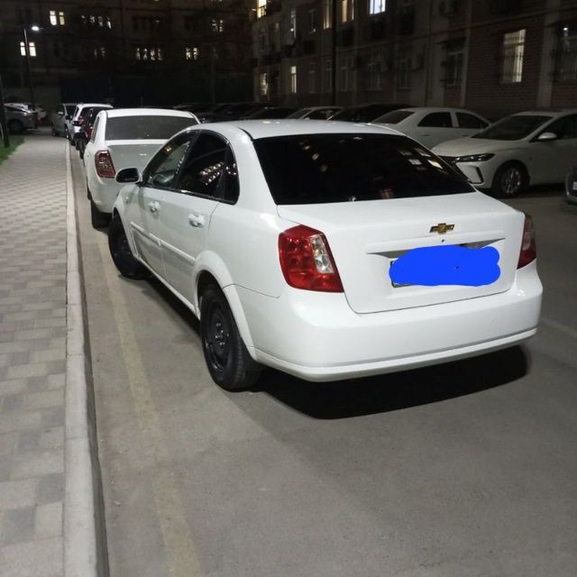 Lacetti gentra qilingan