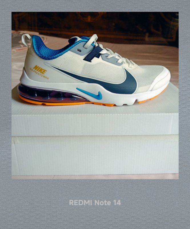 Nike Sotiladi srochna Nike Sotiladi srochna