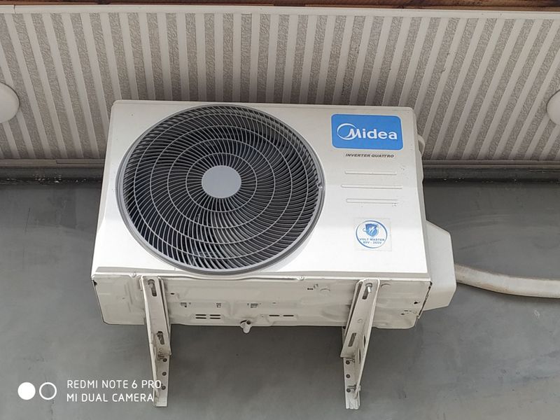 Кондиционер midea 12 inverter 2 штук