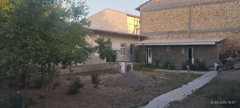 Srochno yer sotiladi 2sotix Bektemir tumanida Srochno yer sotiladi 2sotix Bektemir tumanida