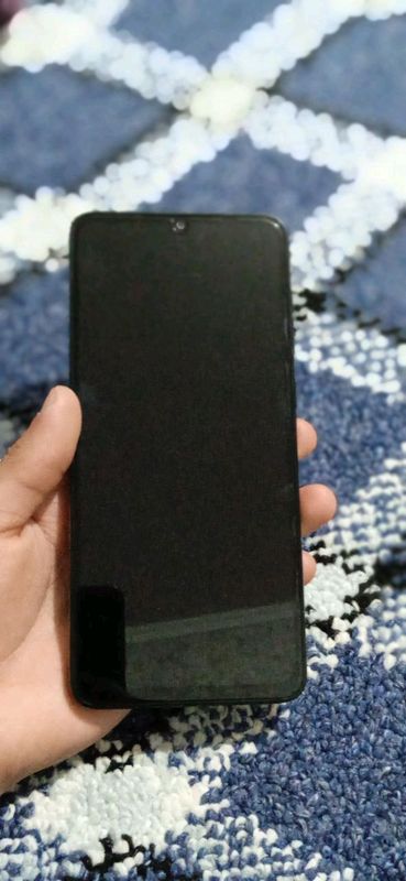 sotiladi Narxi 1300 sotiladi Narxi 1300