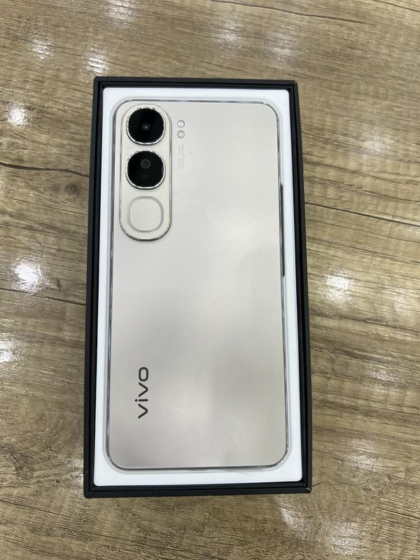 Vivo v40 lite ful Vivo v40 lite ful