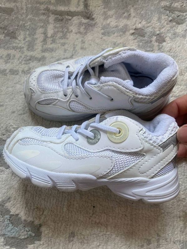 кроссовки Adidas кроссовки Adidas