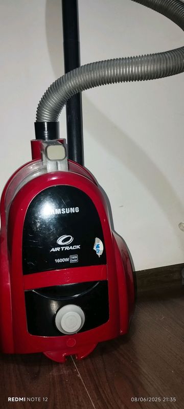 Ishlashi zoʻr holati yaxshi brend Samsung Ishlashi zoʻr holati yaxshi brend Samsung