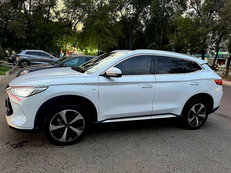 Продается авто 2023г BYD song plus dmi гибрид в отличном состоянии Продается авто 2023г BYD song plus dmi гибрид в отличном состоянии