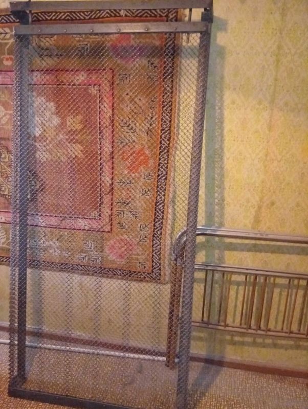 Продам кровать железную,пружинную Продам кровать железную,пружинную