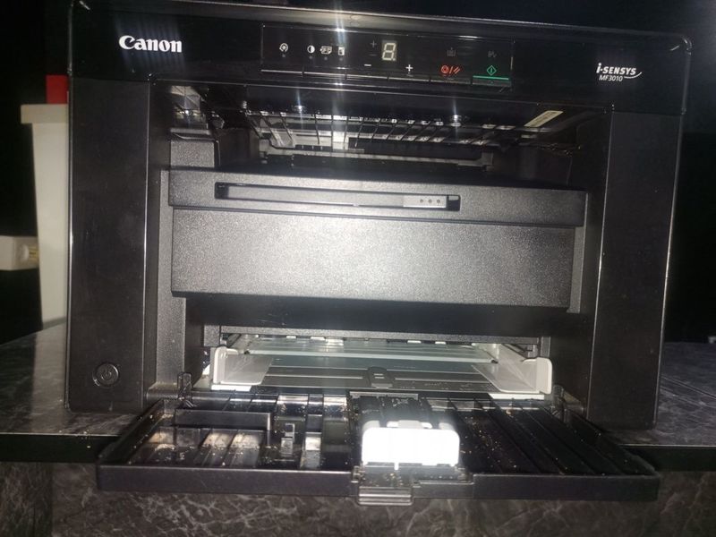Printer Sotiladi srochna