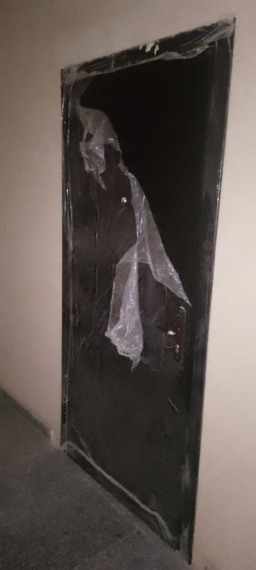 Yangi temir eshik sotiladi Yangi temir eshik sotiladi
