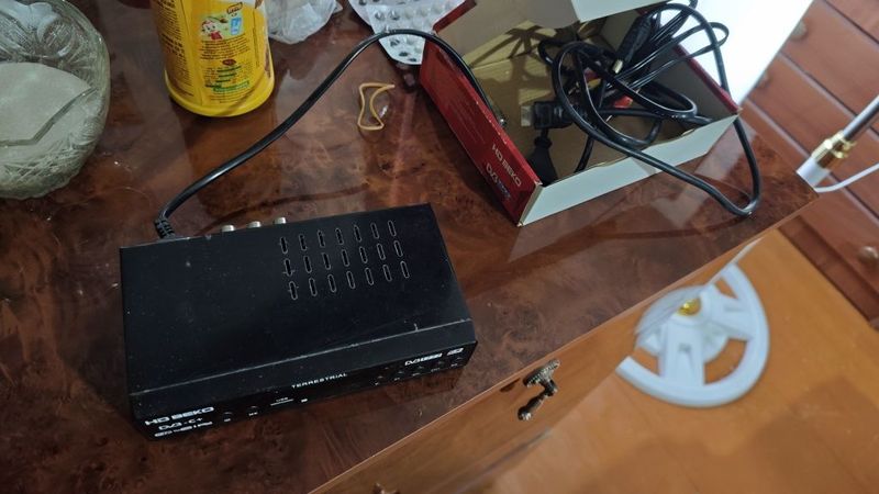 Тюнер цифровой, тв приставка