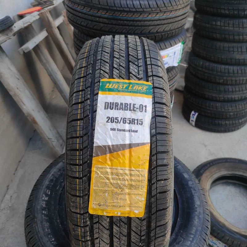 Cobaltlar uchun 205/65R15 razmer yumshoq sifatli balonlar bor Cobaltlar uchun 205/65R15 razmer yumshoq sifatli balonlar bor