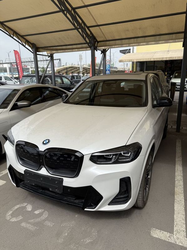 BMW iX3 2024 Night Sport v nalichii