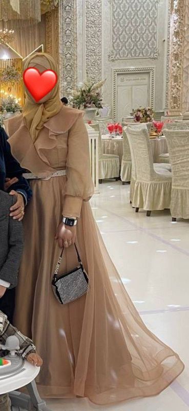 ayollar libosi, tuy va marosimlar uchun