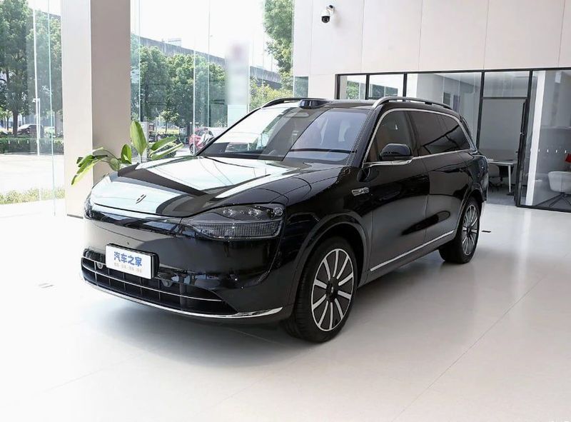 Seres Aito M9 52KW ULTRA.