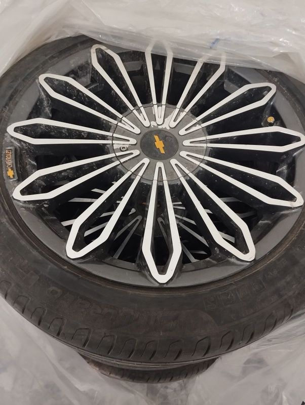 Saka diska 17R 4x100 Cobalt,Nexia,Spark,VAZ,Onix ga tushadi. Saka diska 17R 4x100 Cobalt,Nexia,Spark,VAZ,Onix ga tushadi.