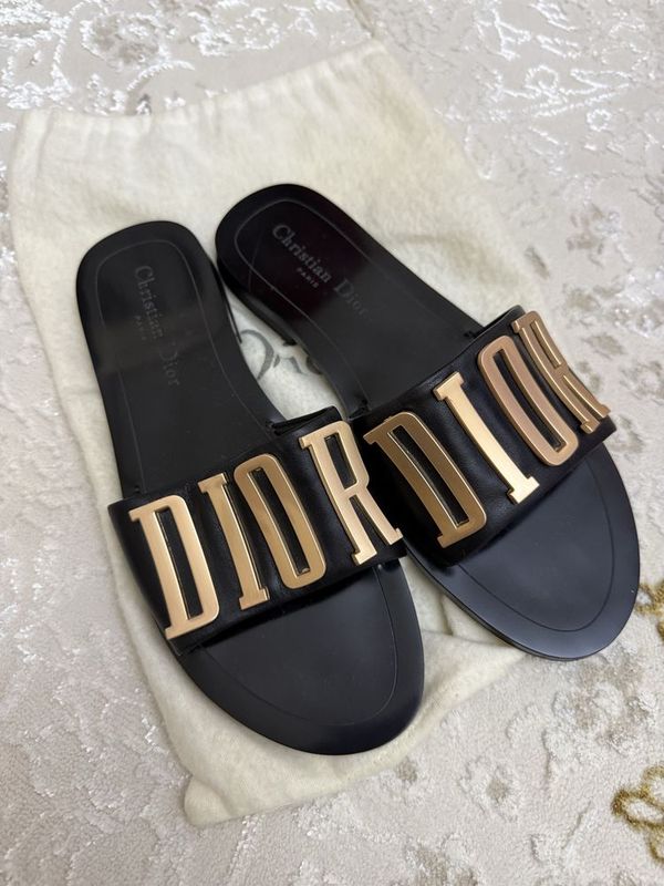Оригинальные тапочки Dior Оригинальные тапочки Dior