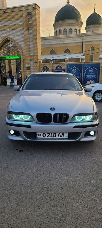 BMW E39 Sotiladi 1996 yil