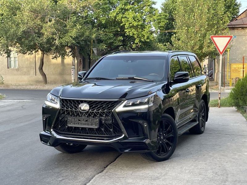 Lexus LX 570 Curo Lexus LX 570 Curo