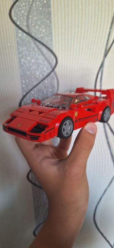 Продам оригинальный Lego Ferrari f40 от коллекции Speed Champions Продам оригинальный Lego Ferrari f40 от коллекции Speed Champions