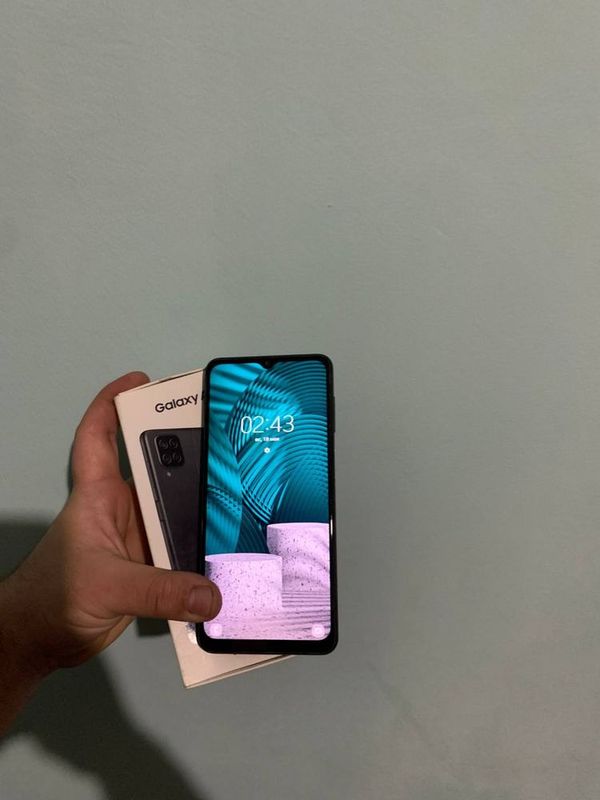 Samsung a12 yangidey 64/4gb sotiladi Samsung a12 yangidey 64/4gb sotiladi