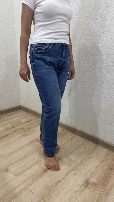 Джинсы Zara