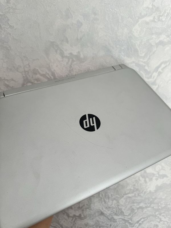 Hp notebook ci7 sotiladi