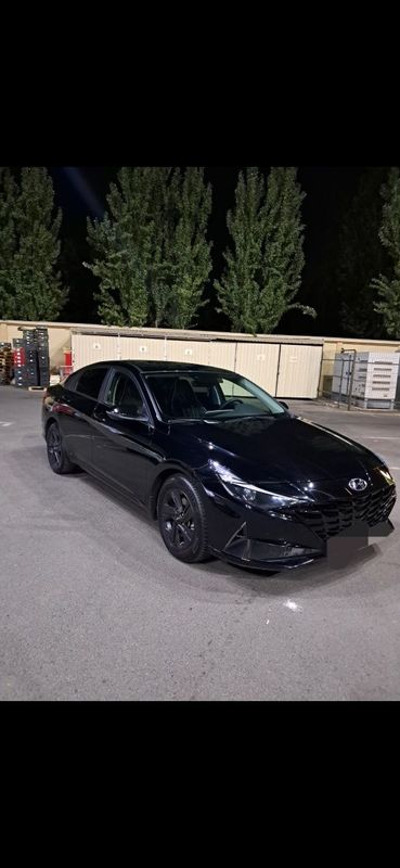 Hunday elantra sotiladi Hunday elantra sotiladi